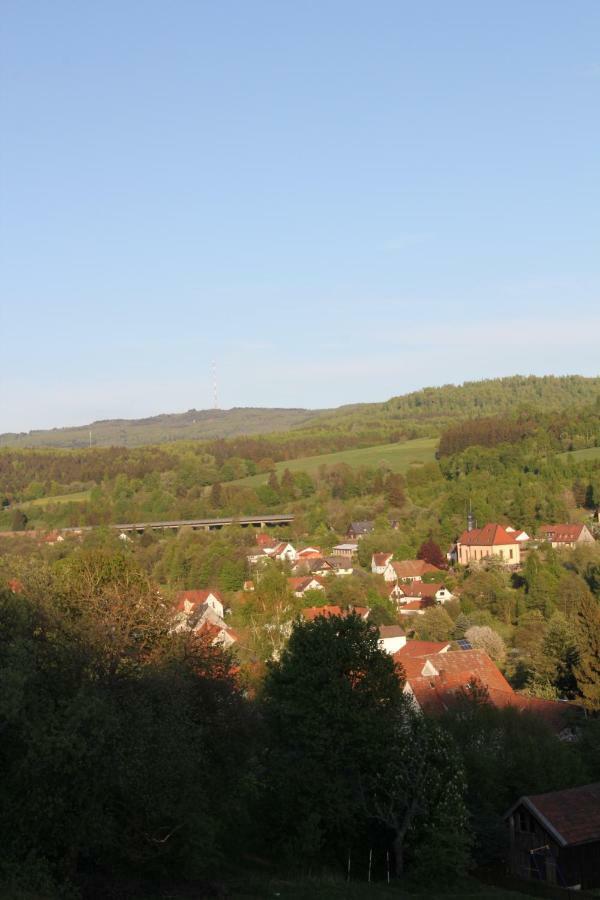 Ferienwohnung Abersfelder Mit Balkon Wildflecken Exteriör bild