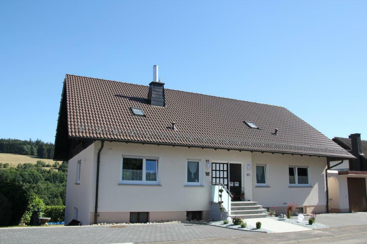 Ferienwohnung Abersfelder Mit Balkon Wildflecken Exteriör bild