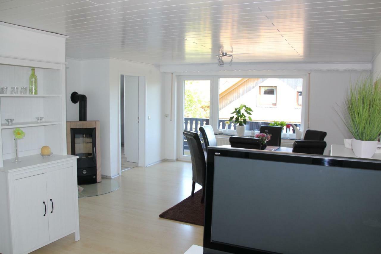 Ferienwohnung Abersfelder Mit Balkon Wildflecken Exteriör bild